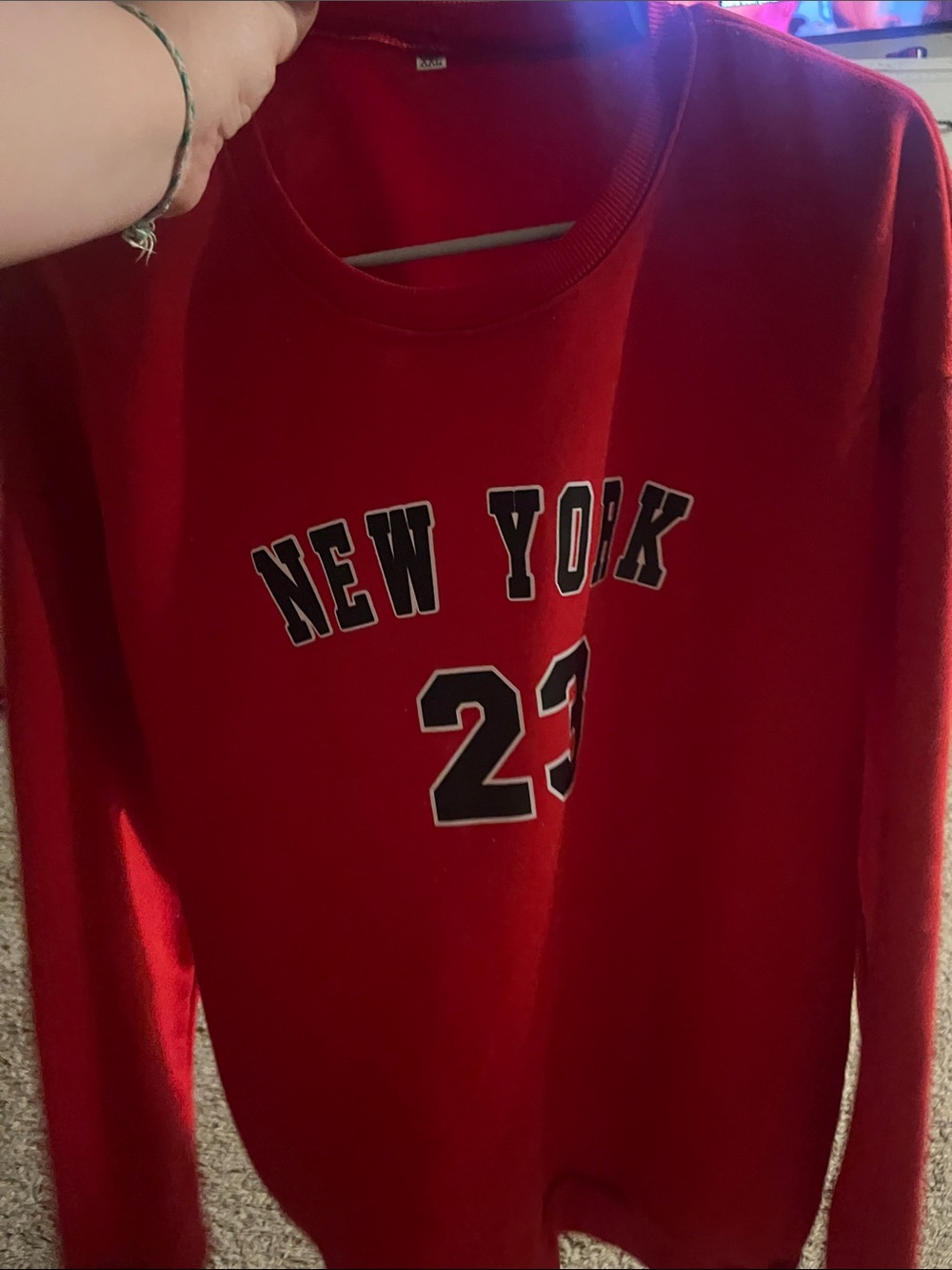 SHEIN Red Crewneck Sweater with 'New York 23' Graphic